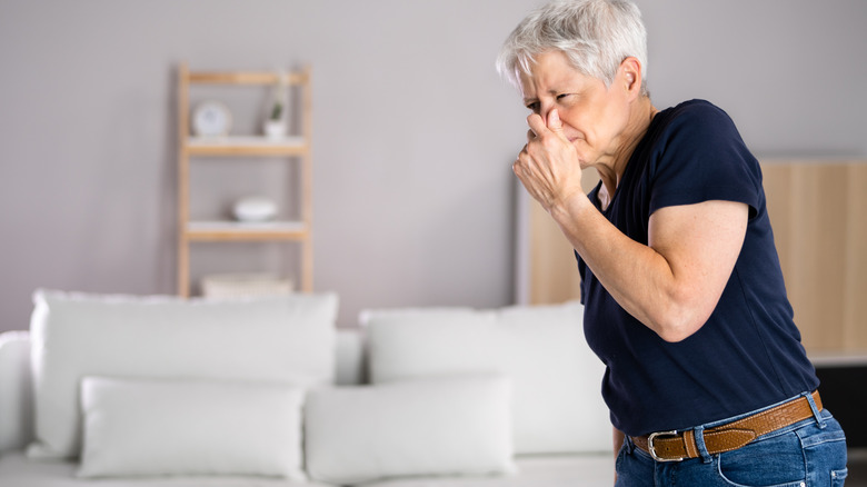 Hallway Smells Bad but Rooms Don’t?