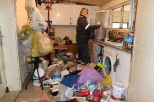 Food Debris in Hard-to-Reach Areas